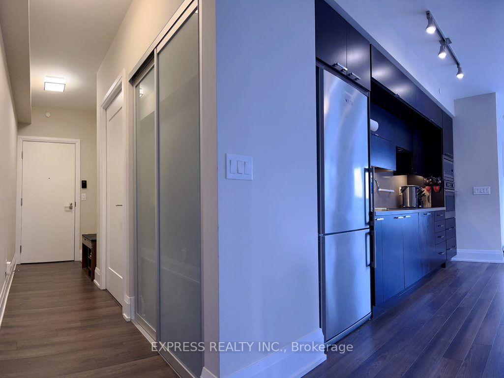 120 Harrison Garden Blvd, #1309
