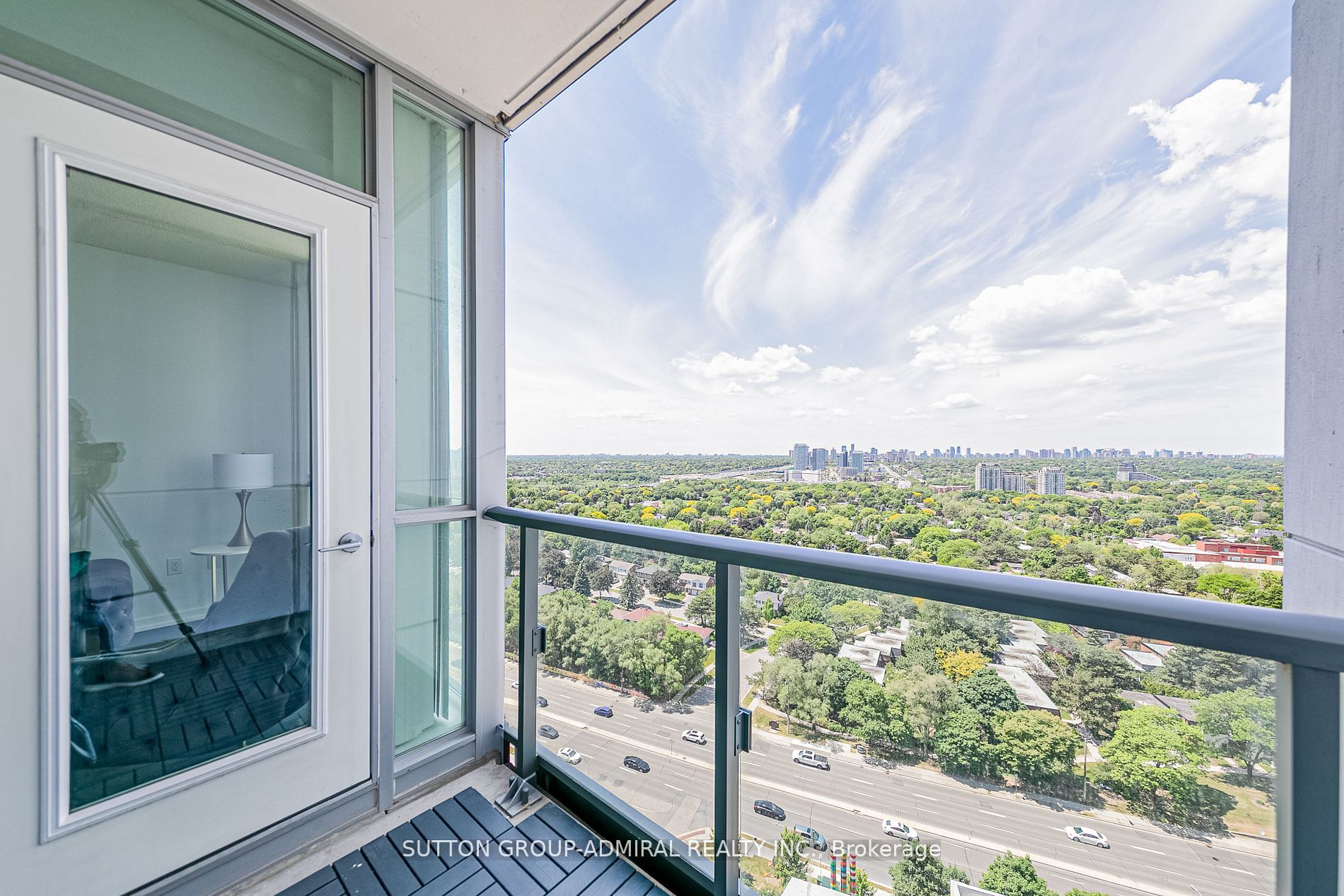 62 Forest Manor Rd, #1610