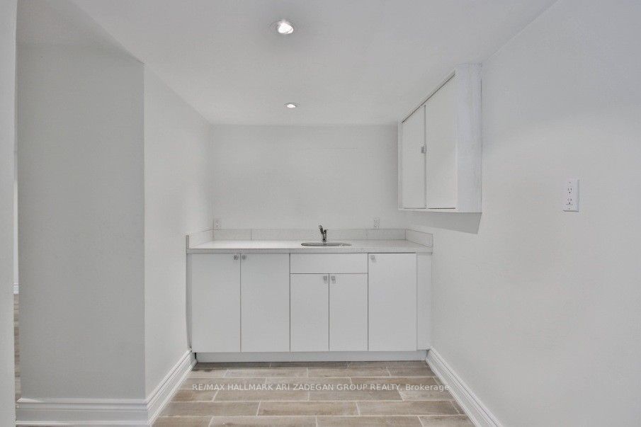 22 Hilltop Rd