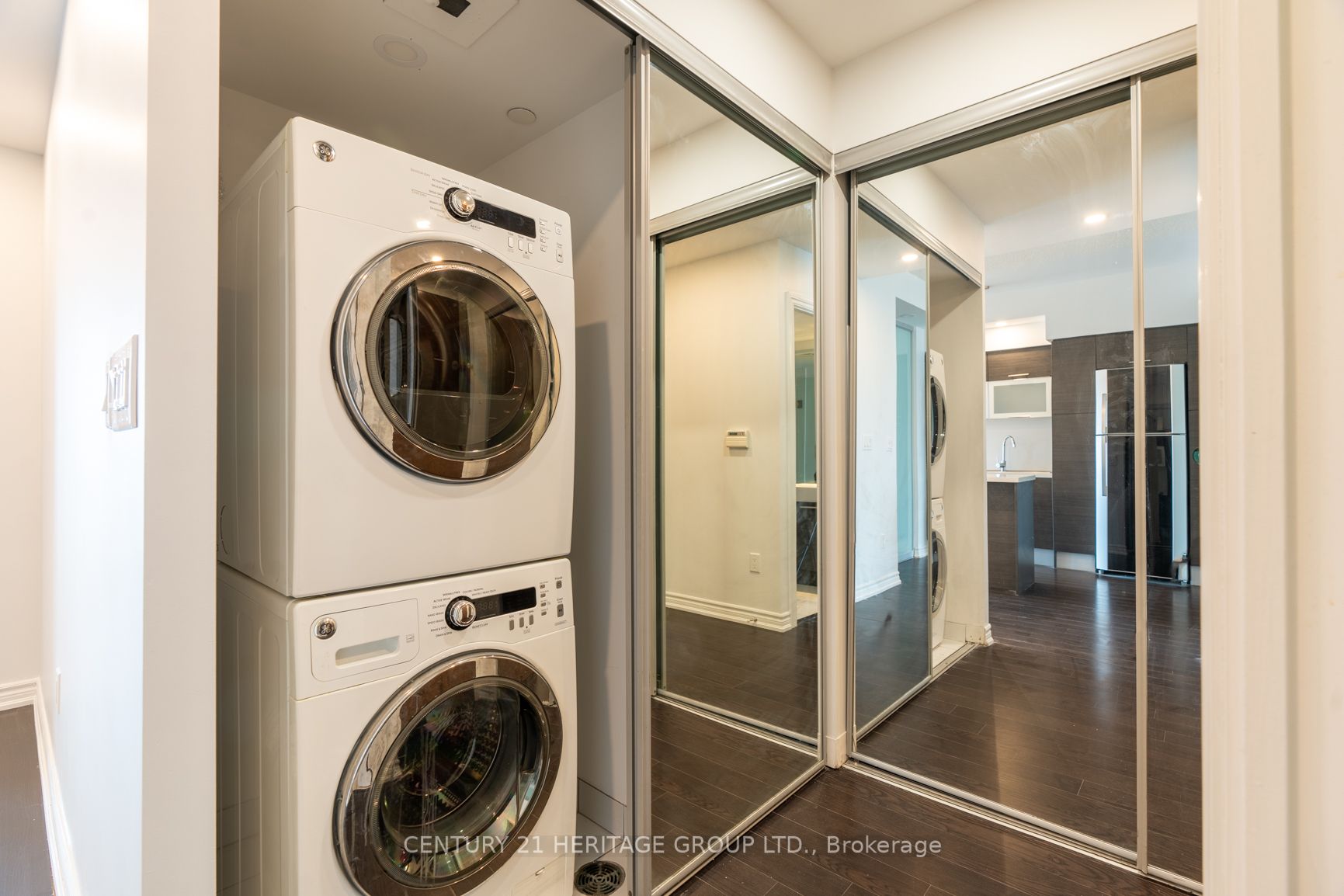 386 Yonge St, #4509