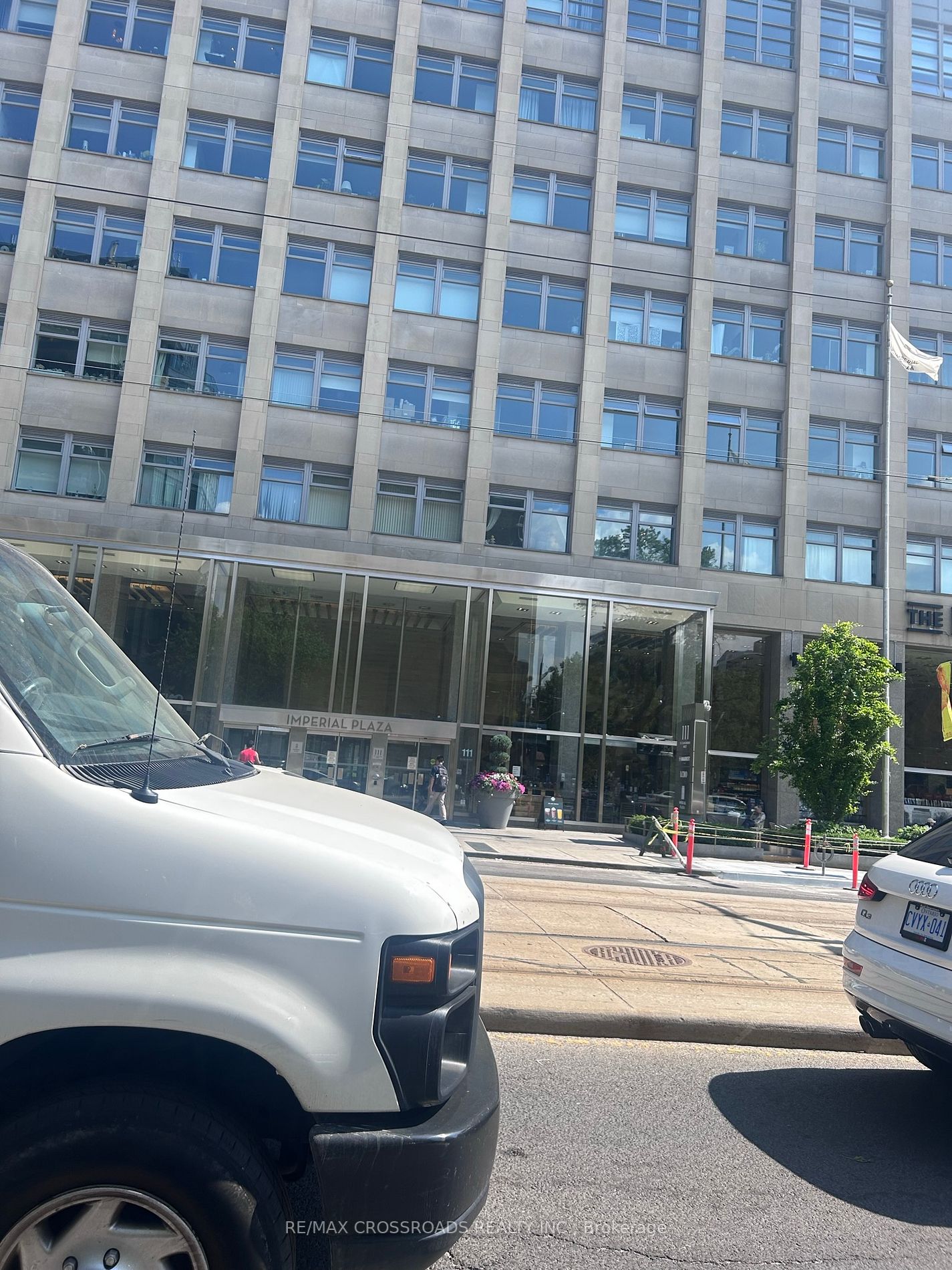 111 St Clair Ave West, #728