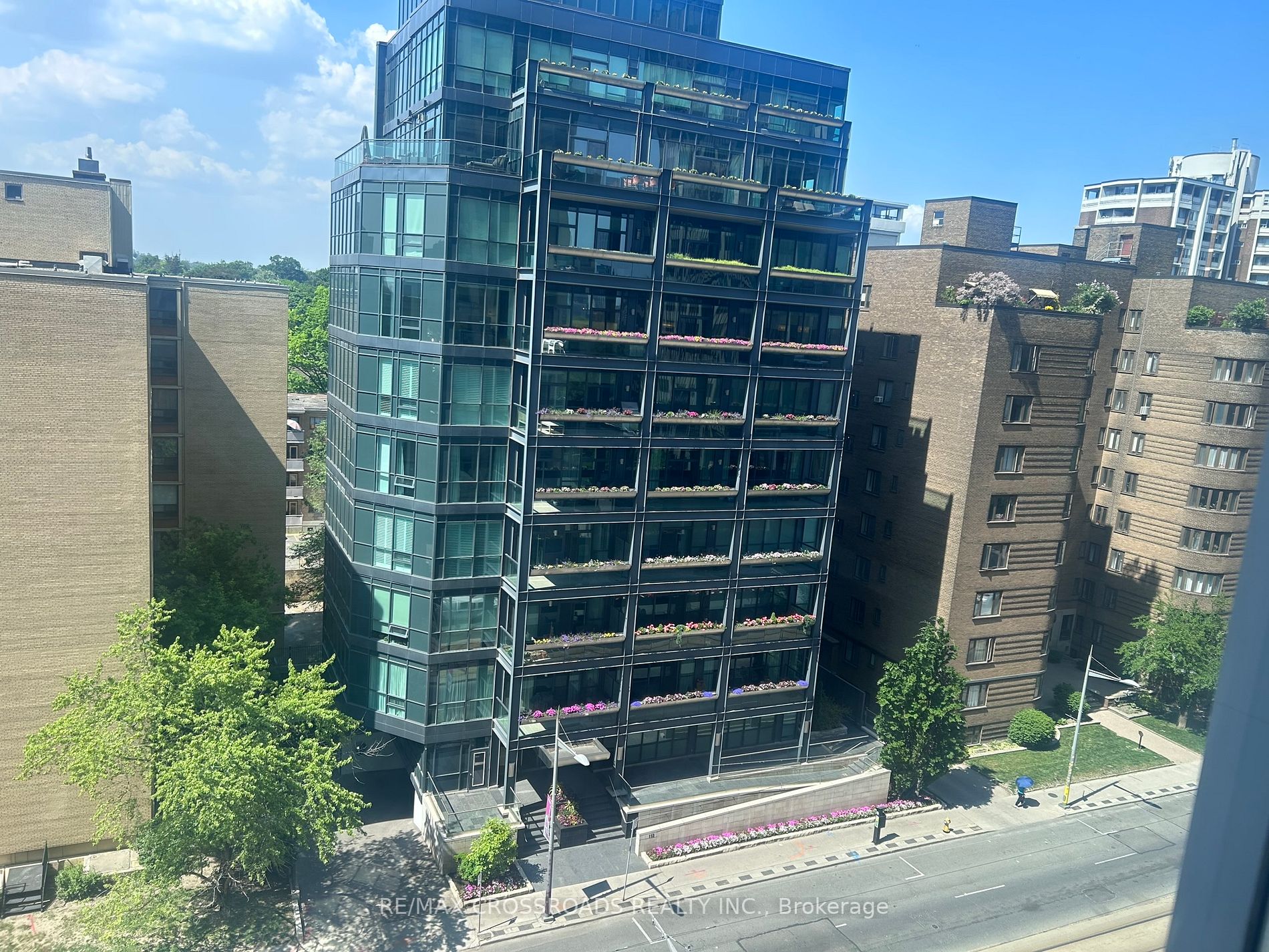 111 St Clair Ave West, #728