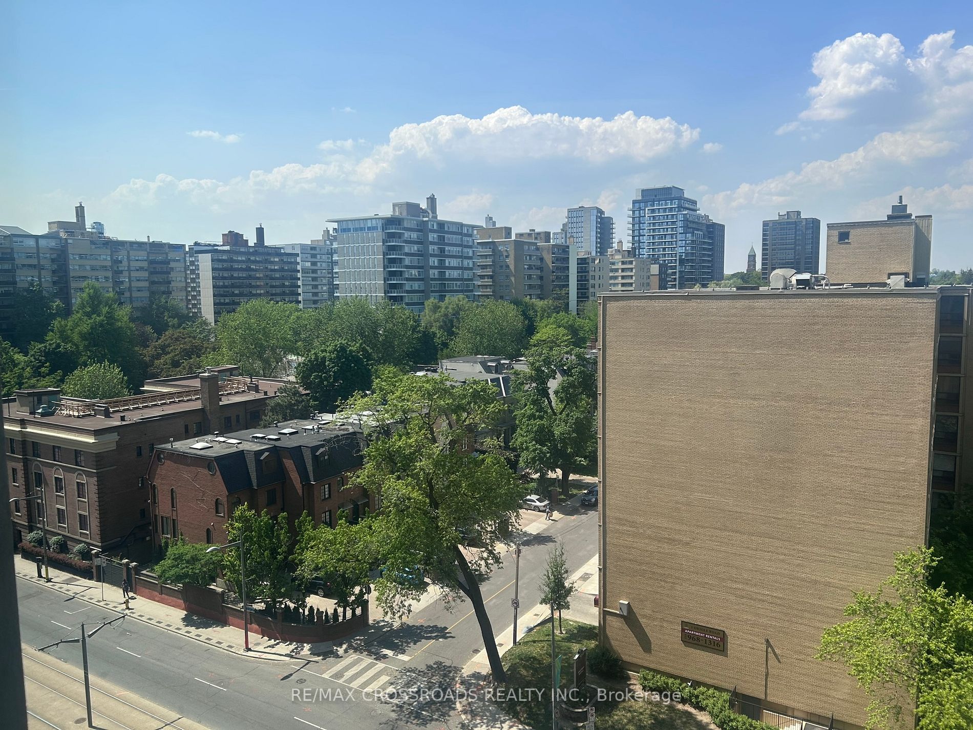 111 St Clair Ave West, #728