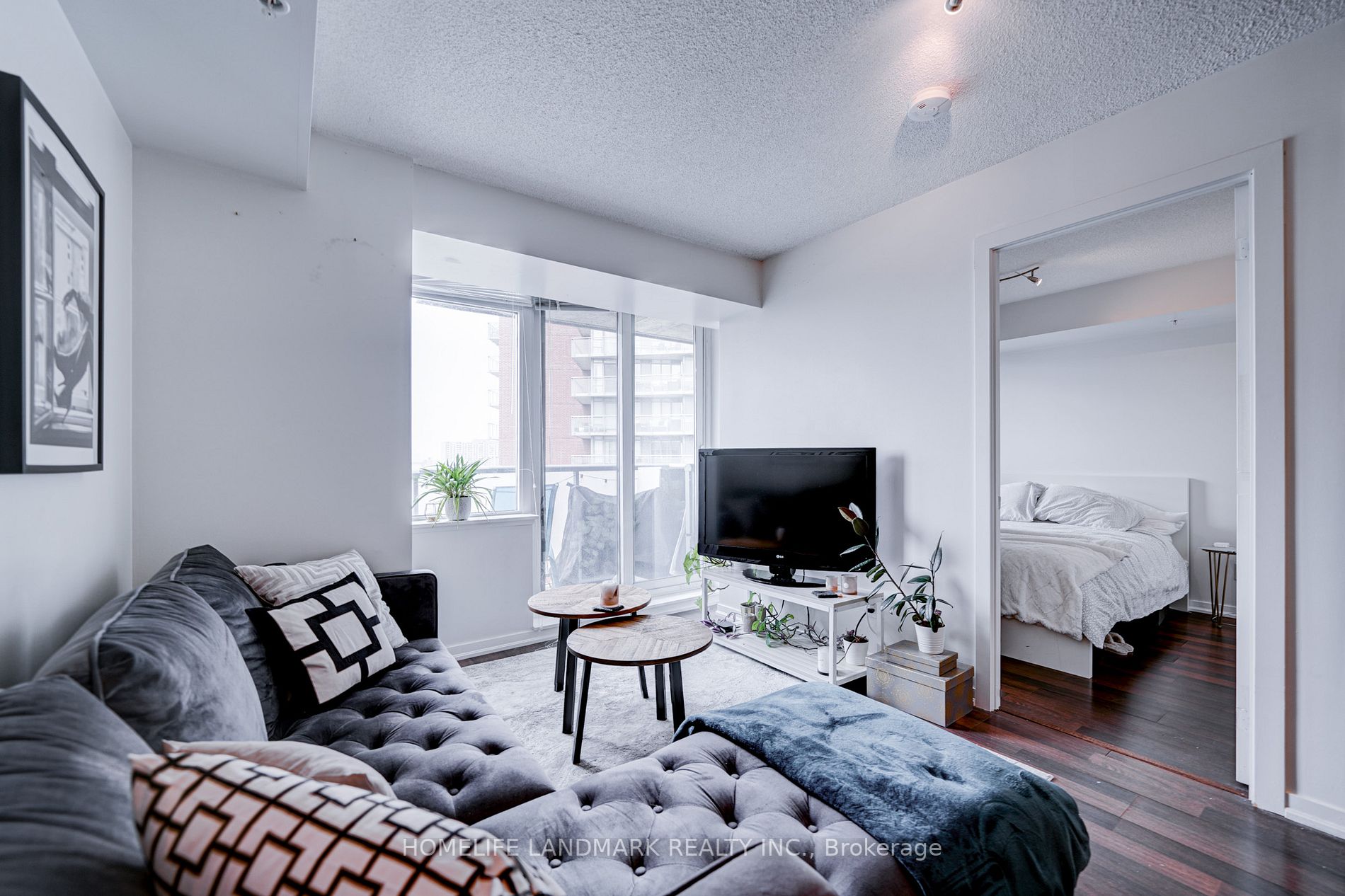 20 Joe Shuster Way, #1317