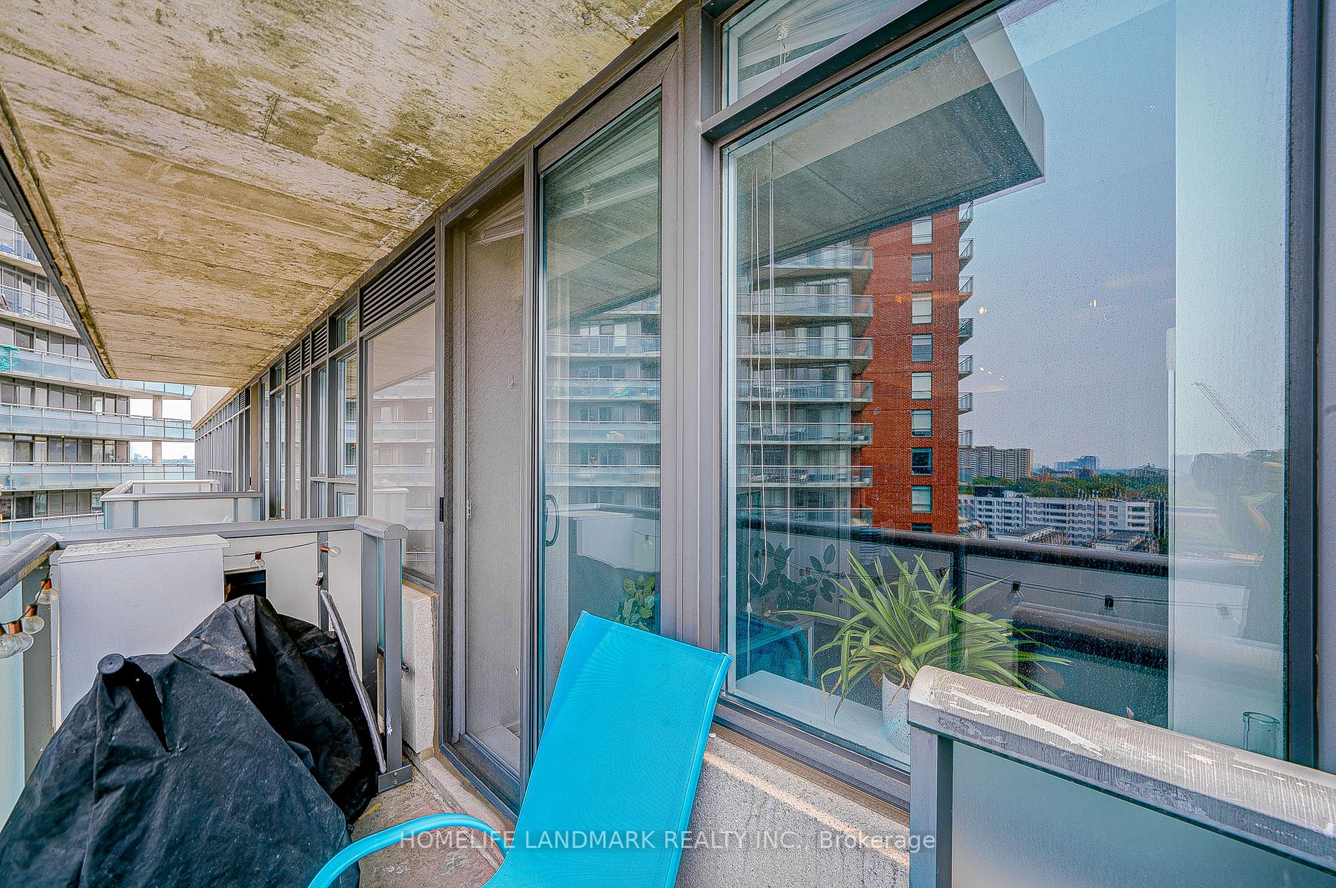 20 Joe Shuster Way, #1317