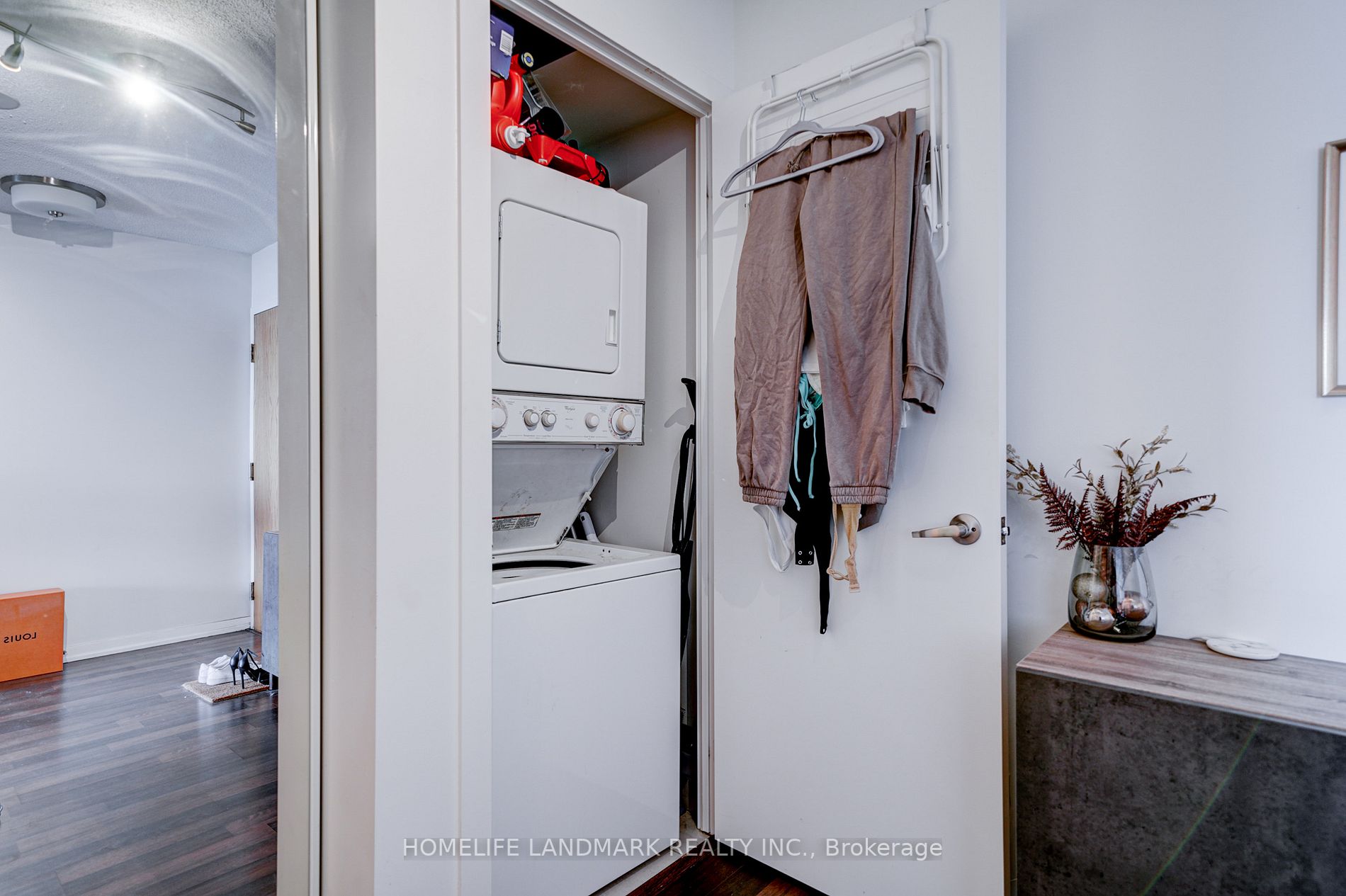 20 Joe Shuster Way, #1317