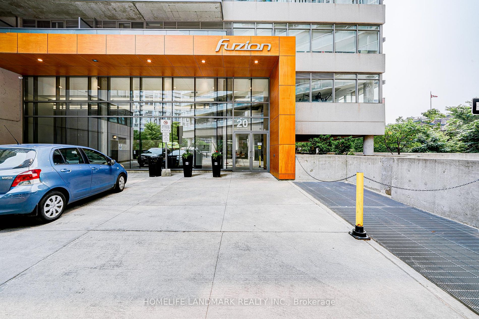 20 Joe Shuster Way, #1317