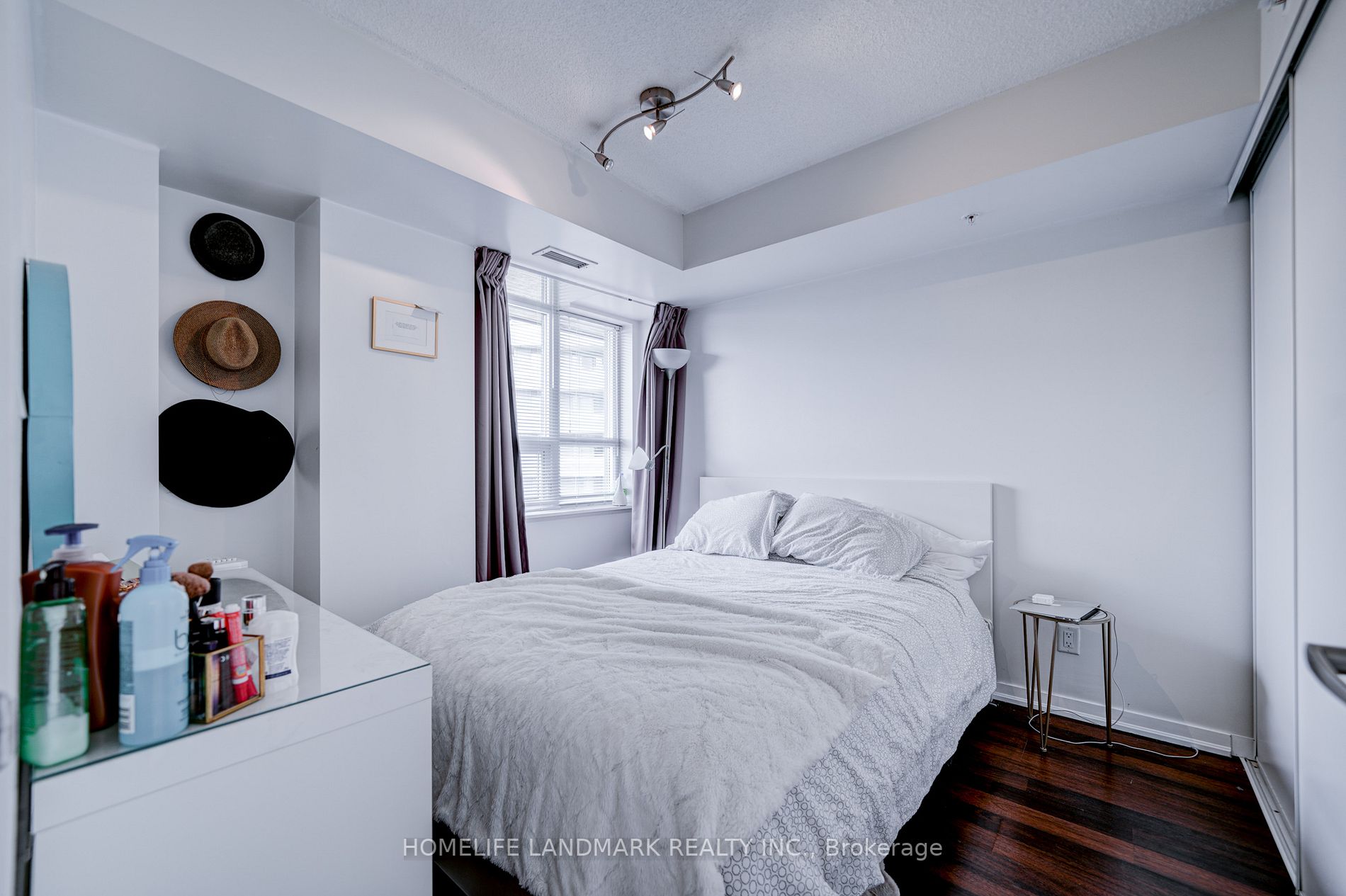 20 Joe Shuster Way, #1317