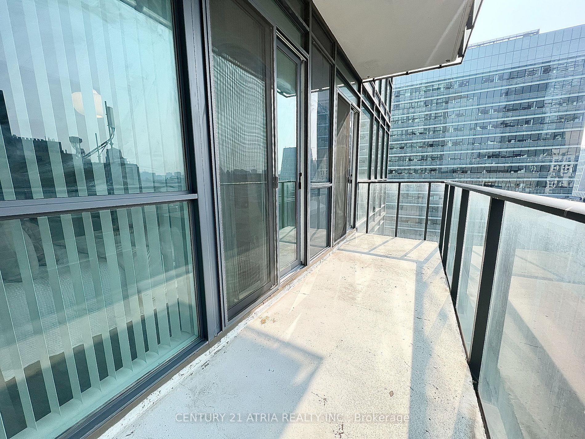 770 Bay St, #1212