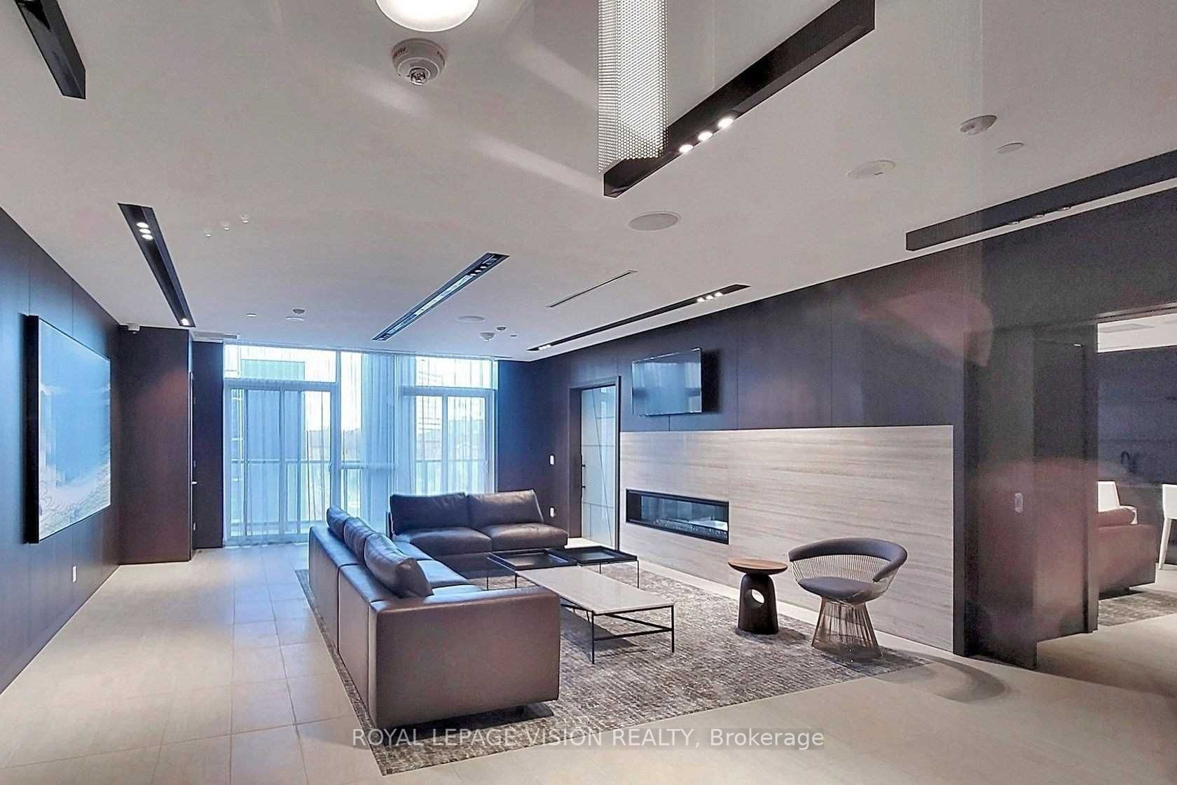 6 Sonic Way, #402