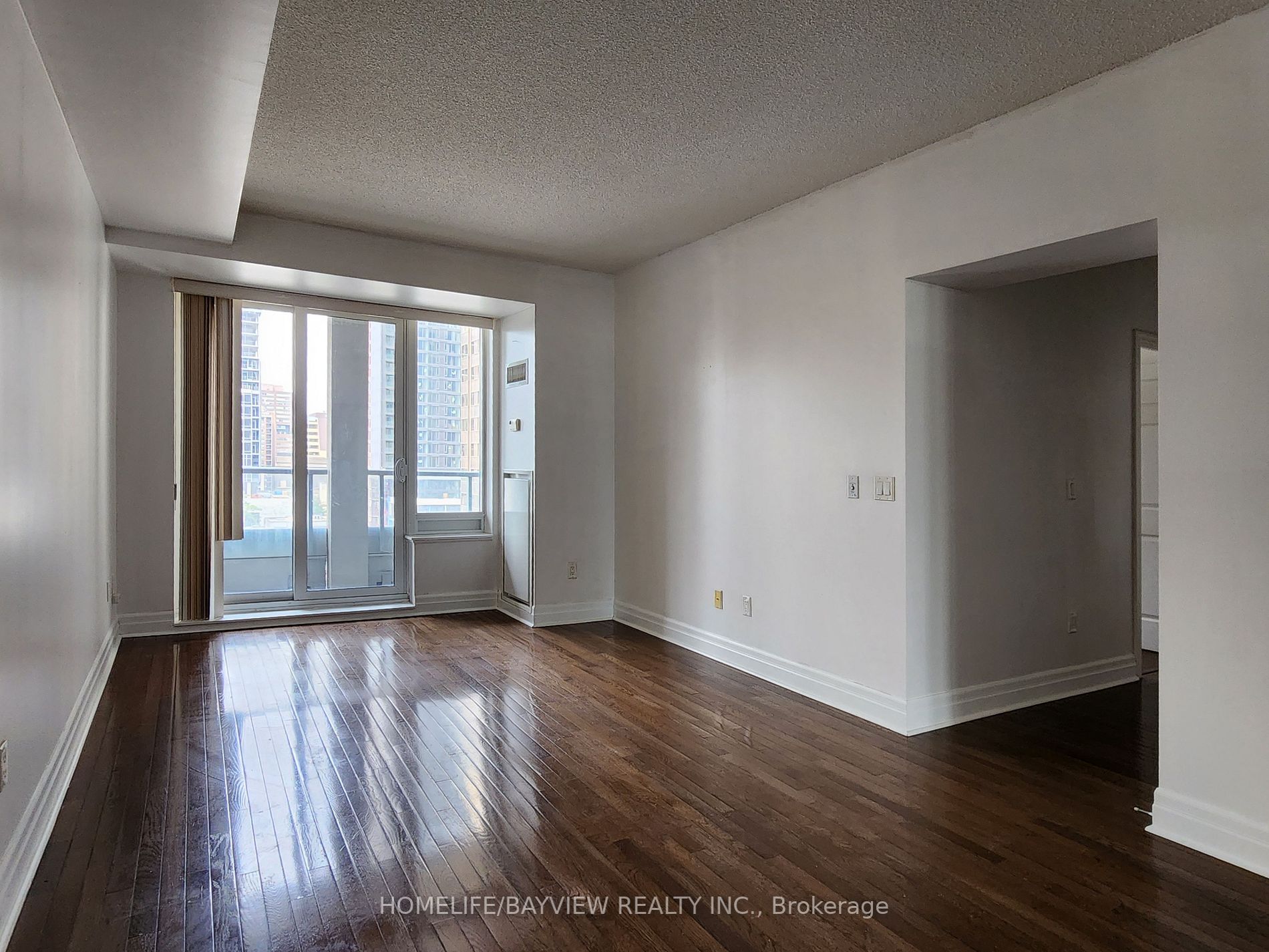 35 Balmuto Street, #802