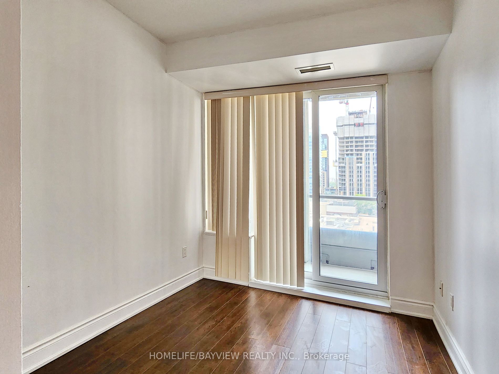 35 Balmuto Street, #802