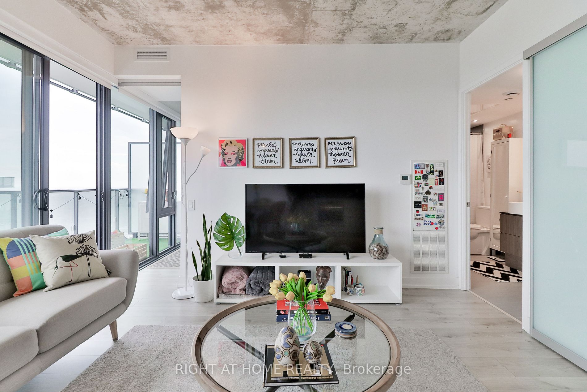 161 Roehampton Ave, #3205