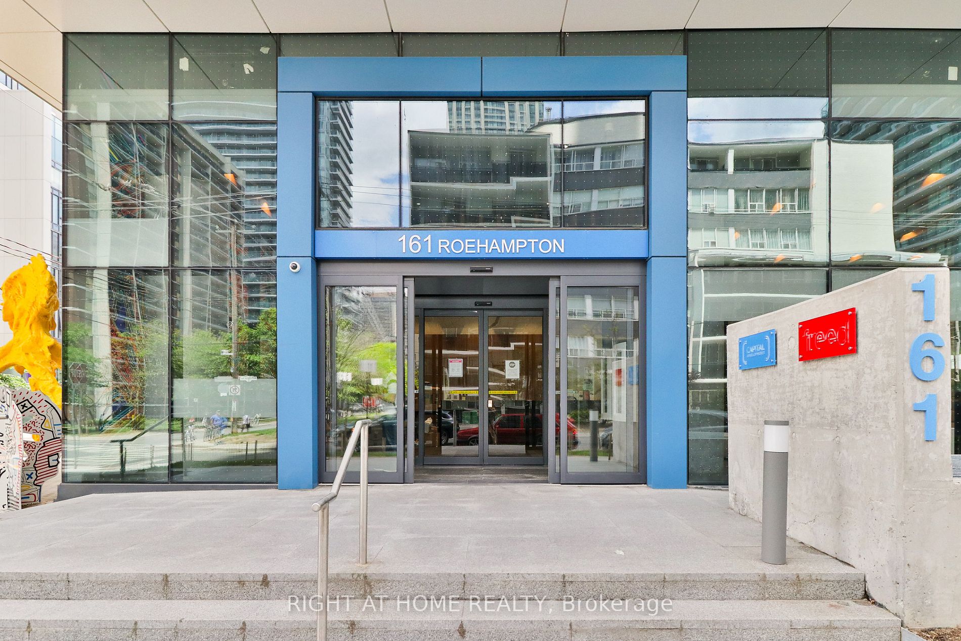 161 Roehampton Ave, #3205