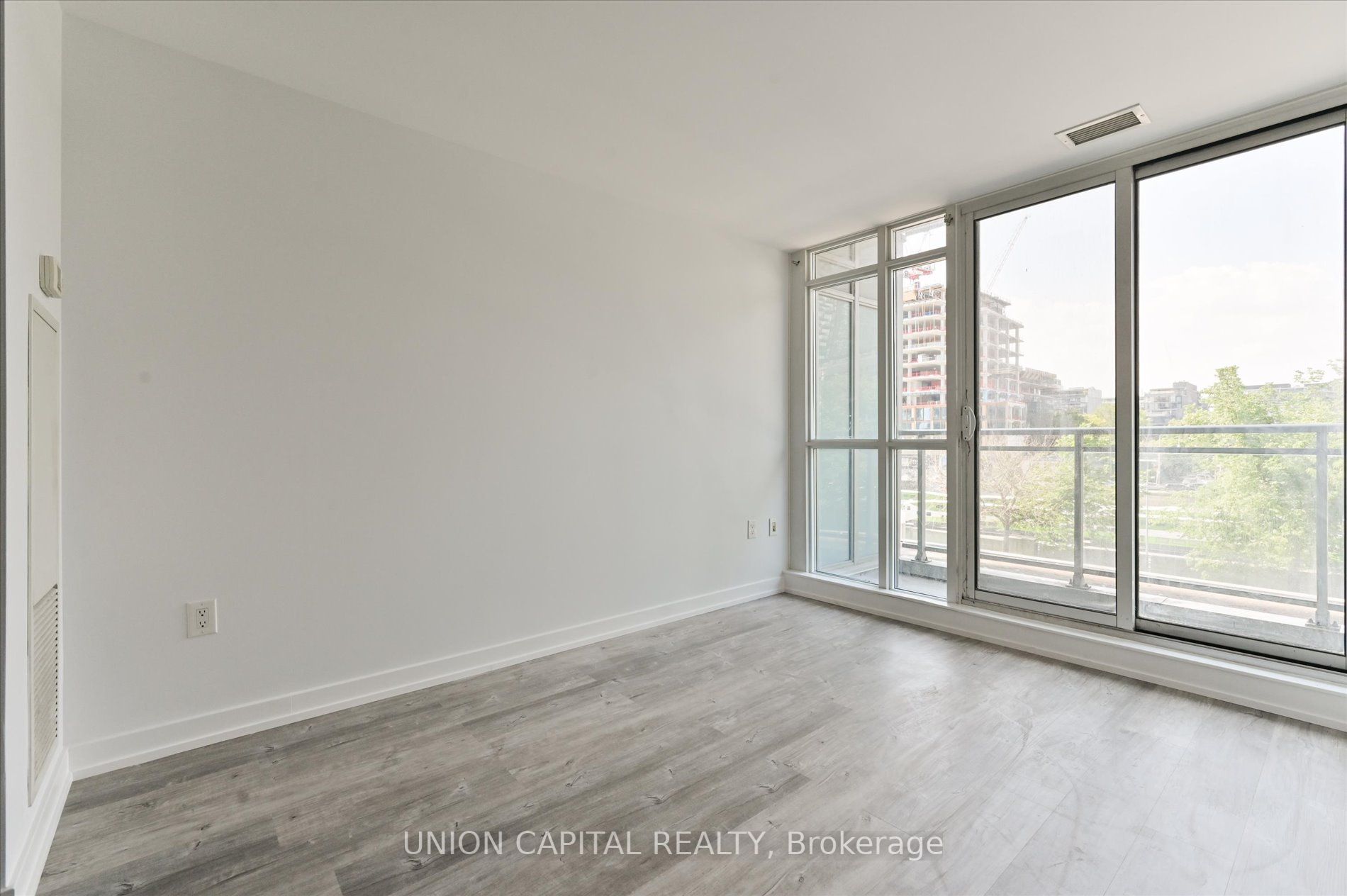 15 Iceboat Terrace #242A