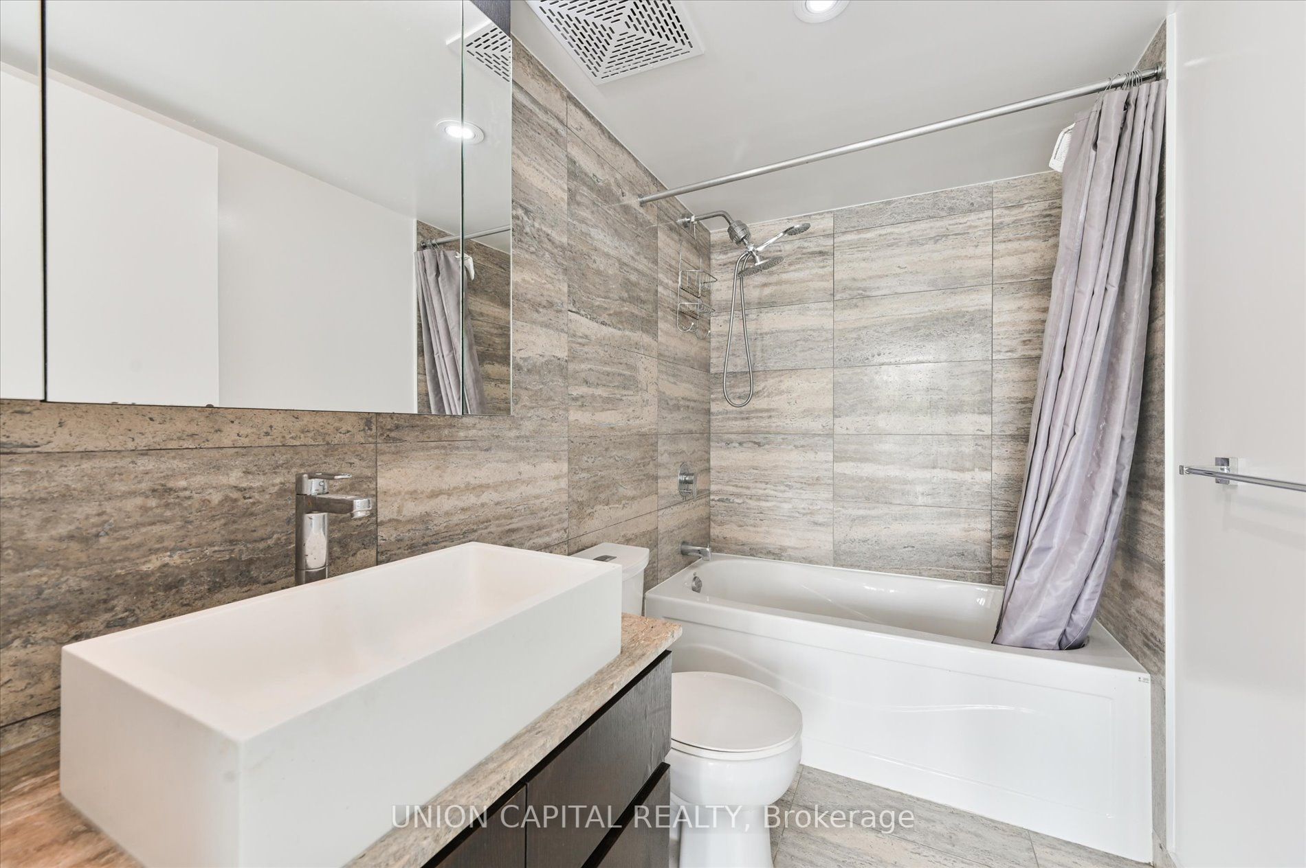 15 Iceboat Terrace #242A