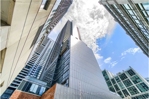 88 Blue Jays Way, Toronto