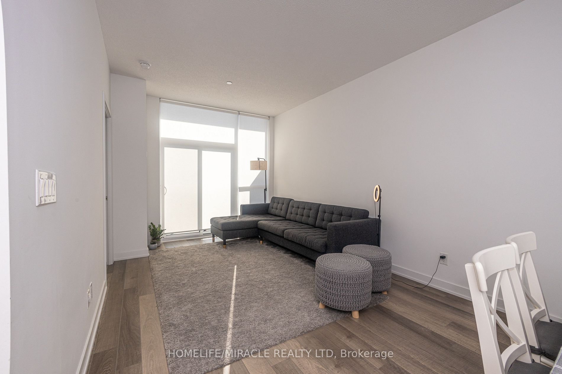 1603 Eglinton Ave W, #807