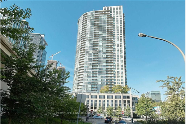 18 Yonge St, Toronto