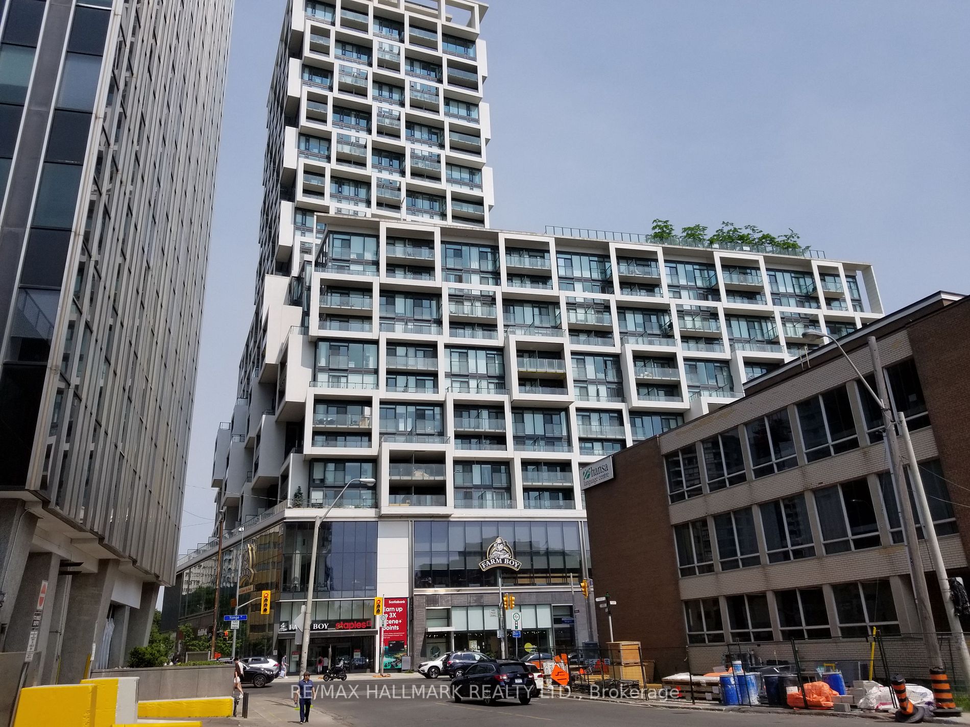 5 Soudan Ave, #1702