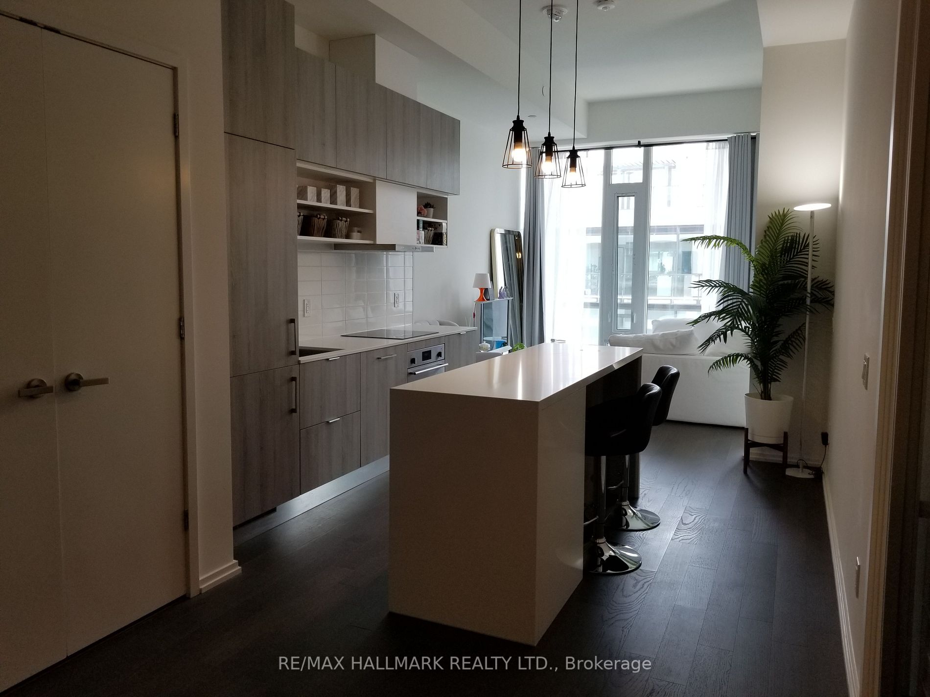 5 Soudan Ave, #1702