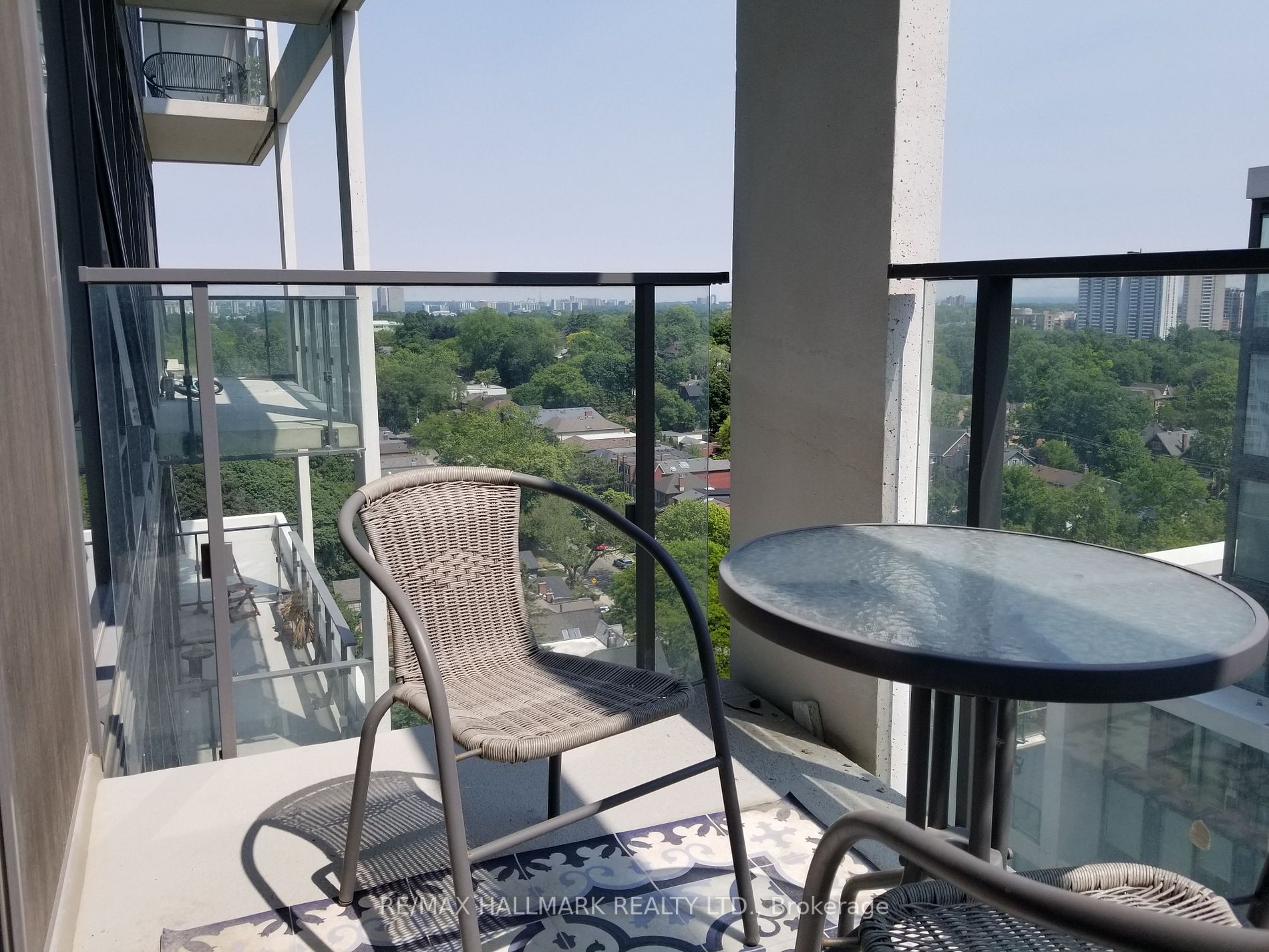 5 Soudan Ave, #1702