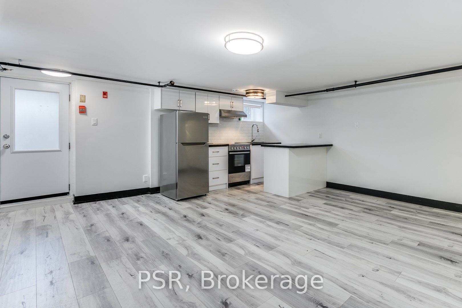260 Sherbourne Street, #10