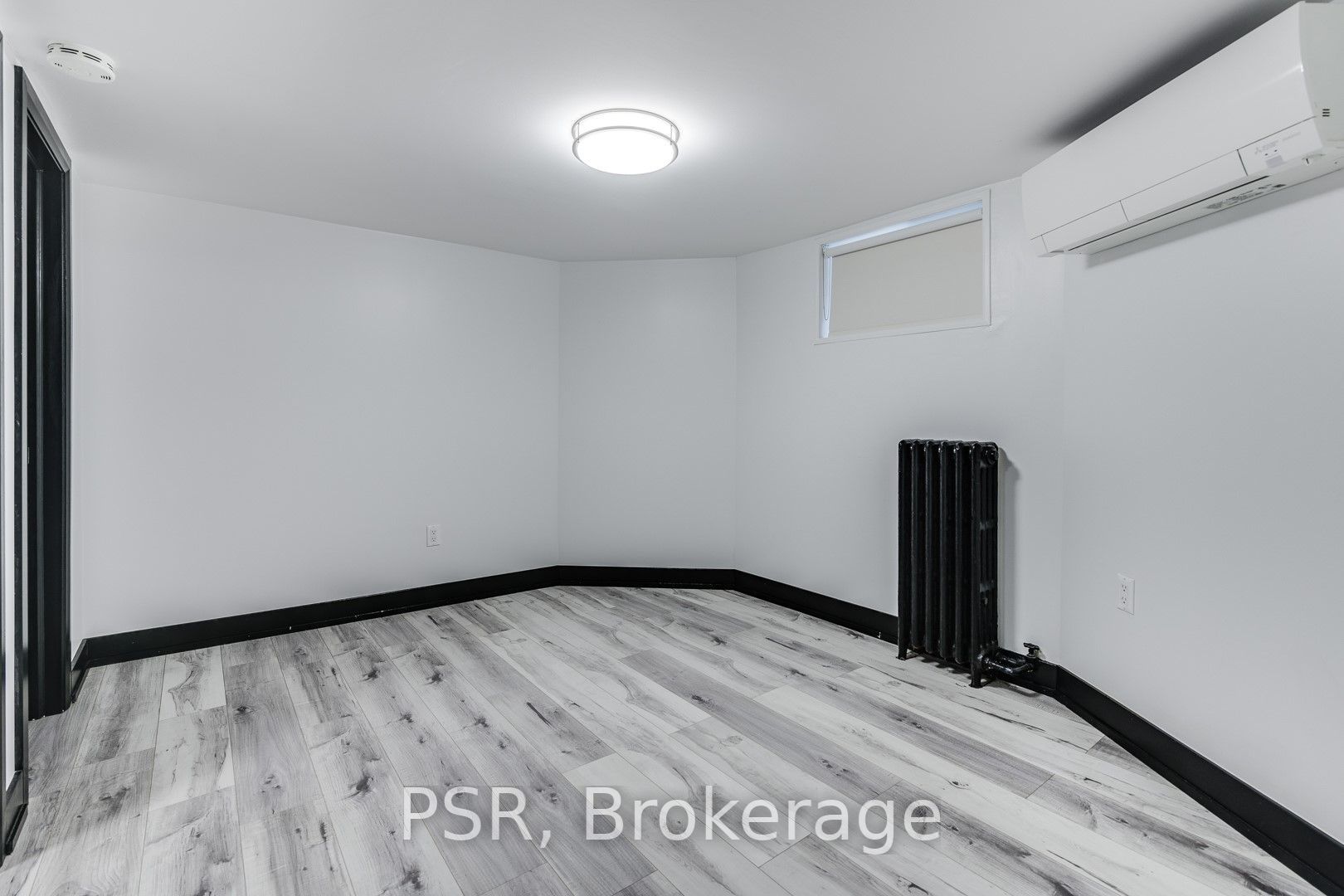 260 Sherbourne Street, #10