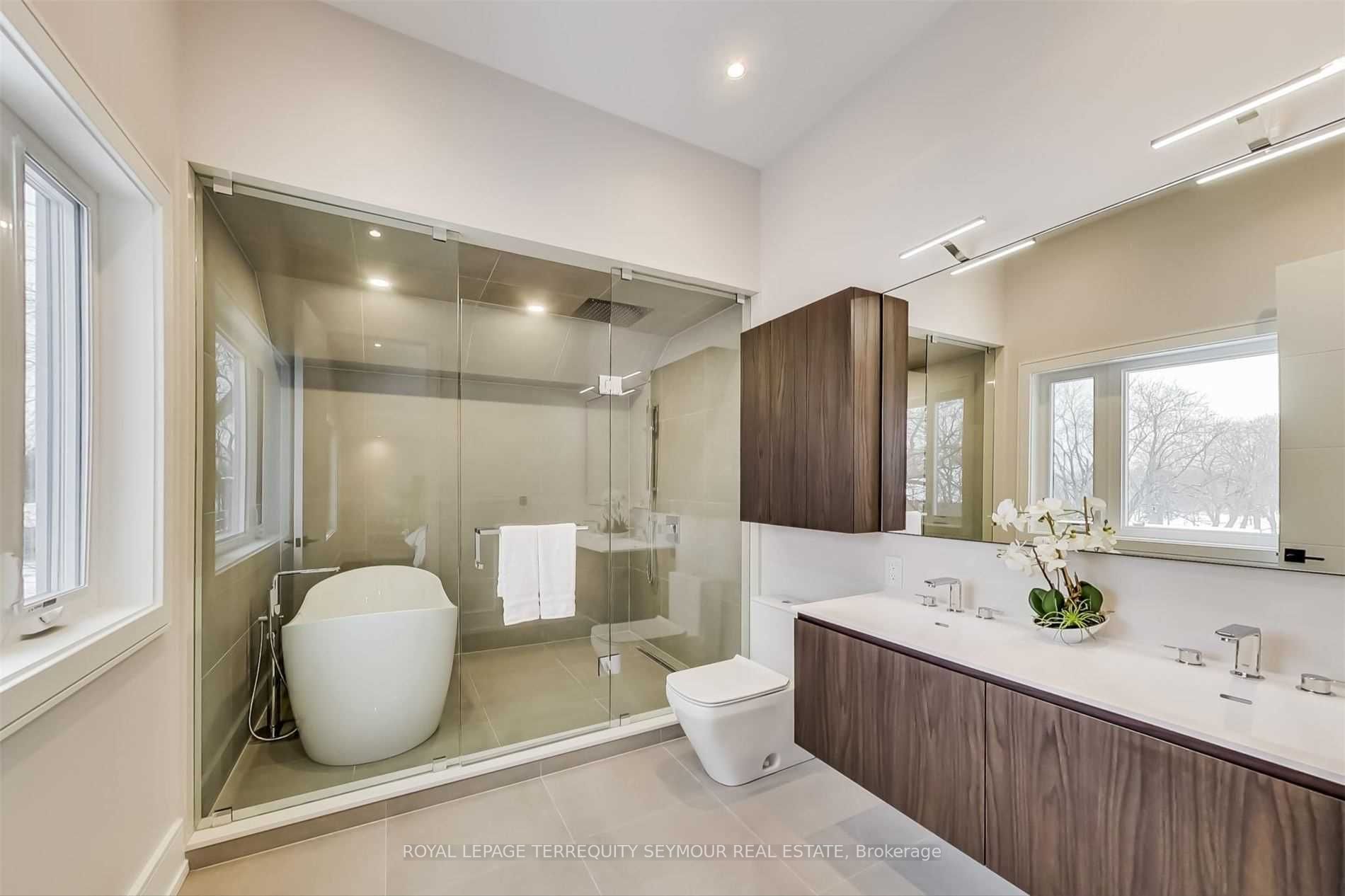 5 Yeomans Road