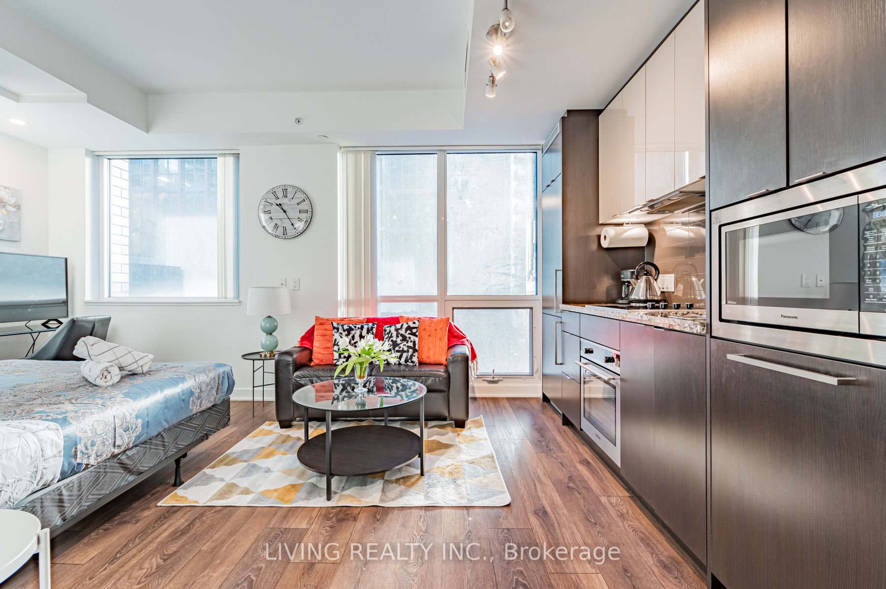 115 Blue Jays Way, #520