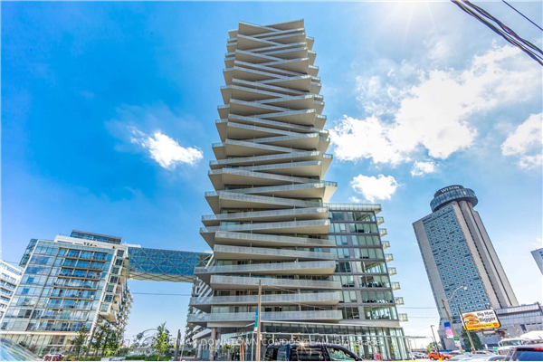 15 Queens Quay E, Toronto