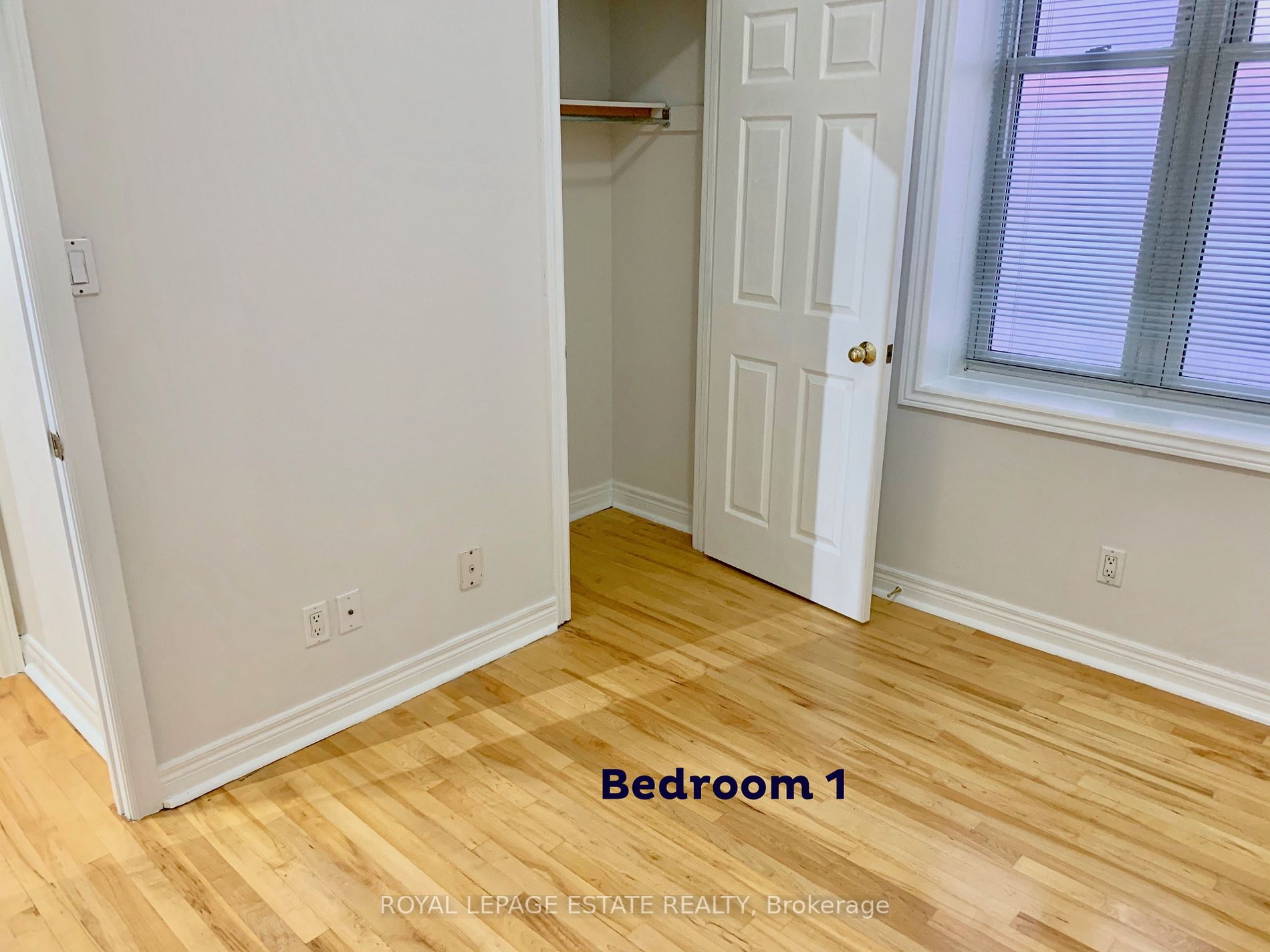 524 Yonge Street #207