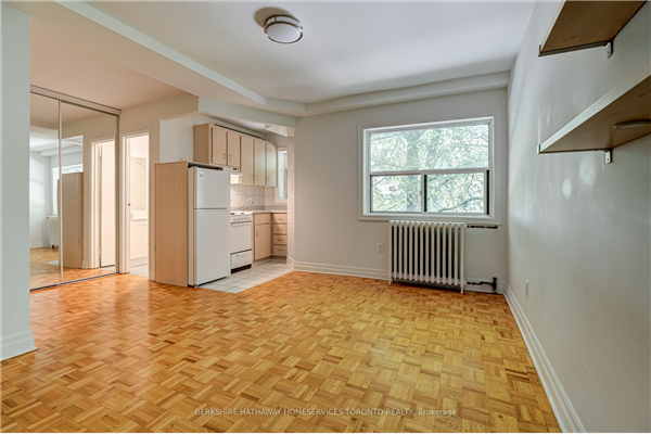 33 Maitland St, Toronto