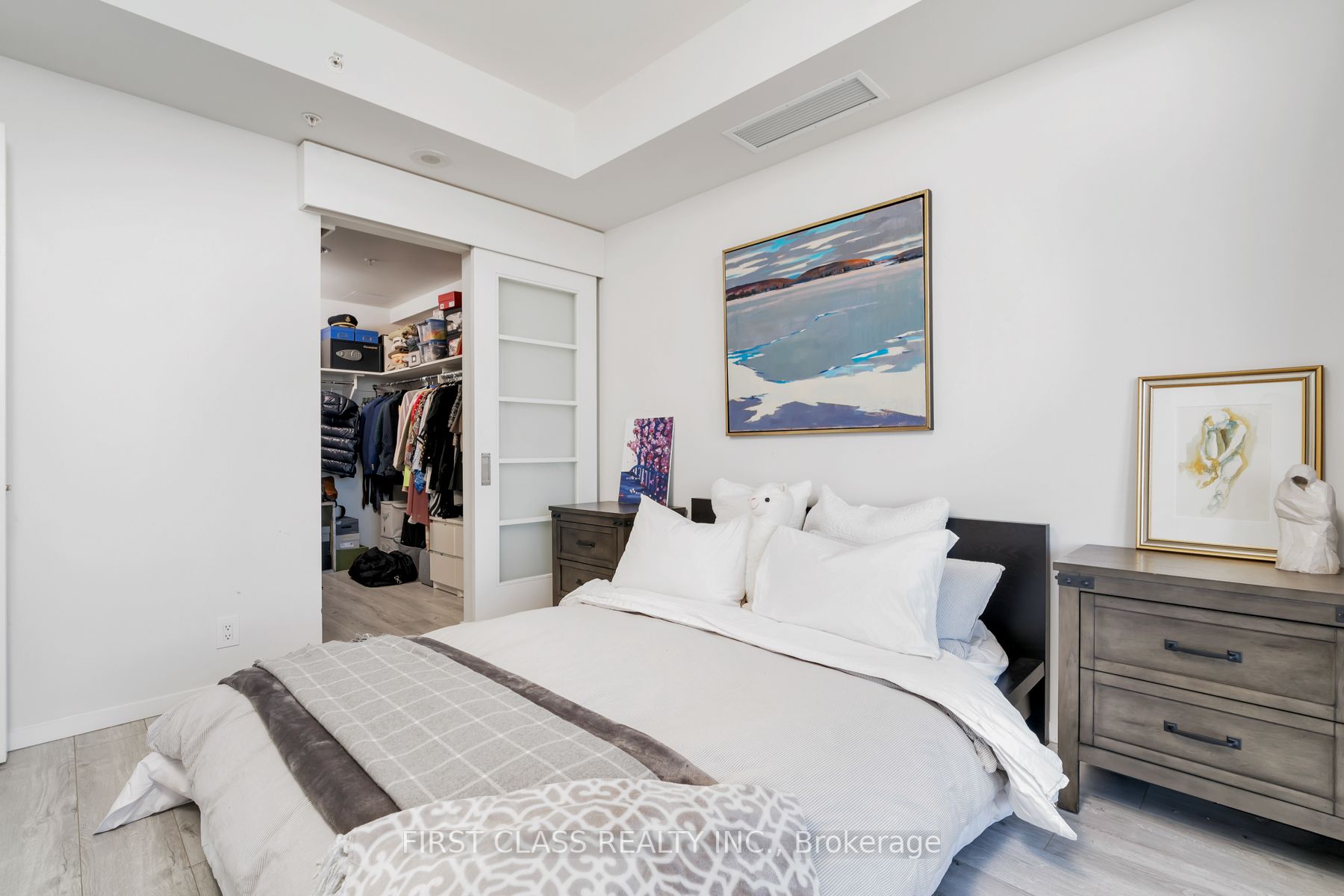 180 University Ave, #4103