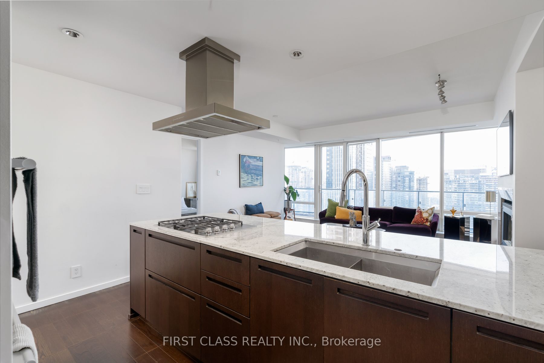180 University Ave, #4103