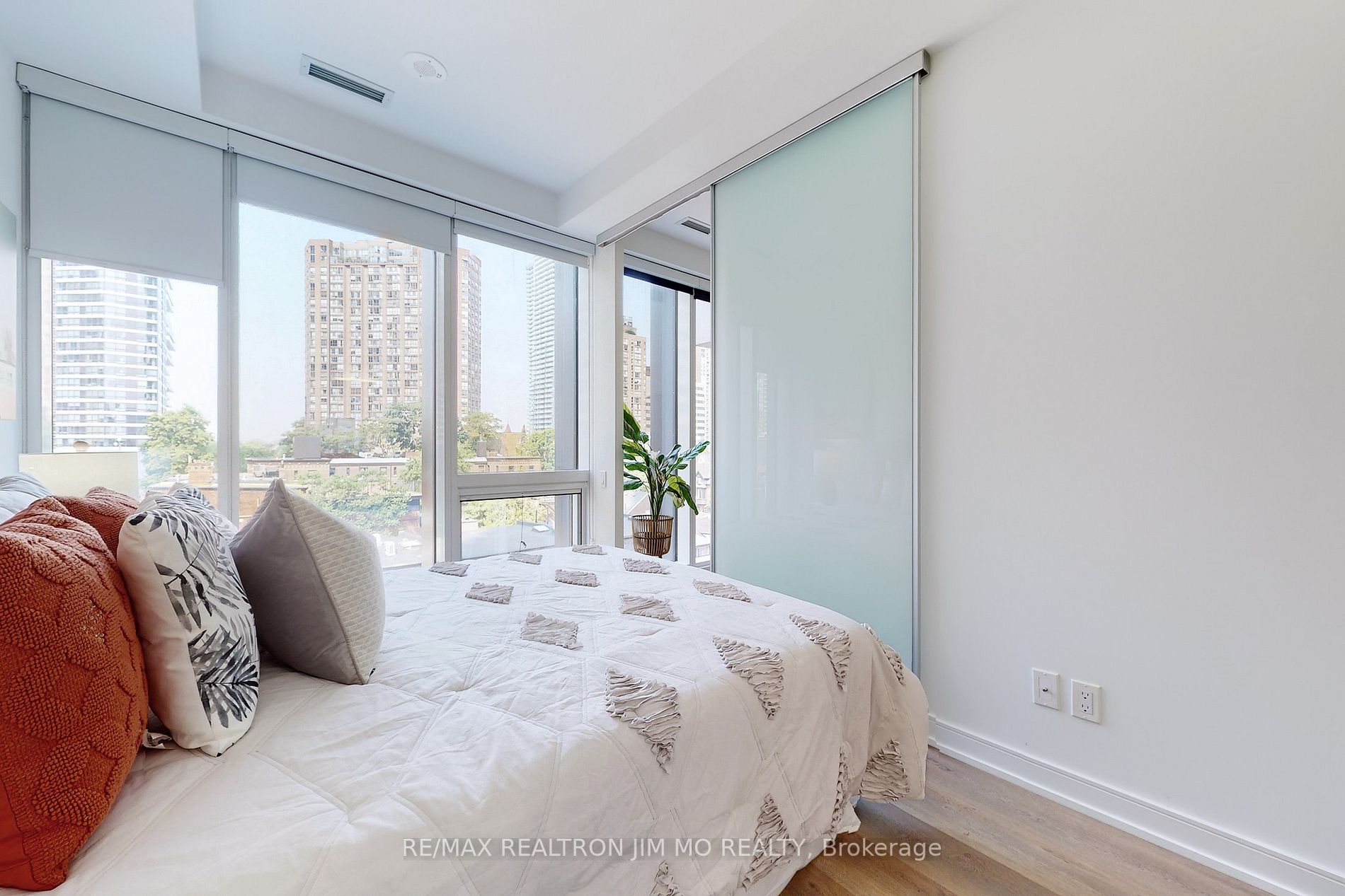 3 Gloucester St, #509