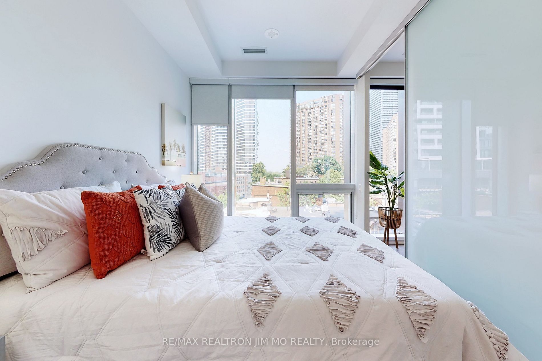 3 Gloucester St, #509