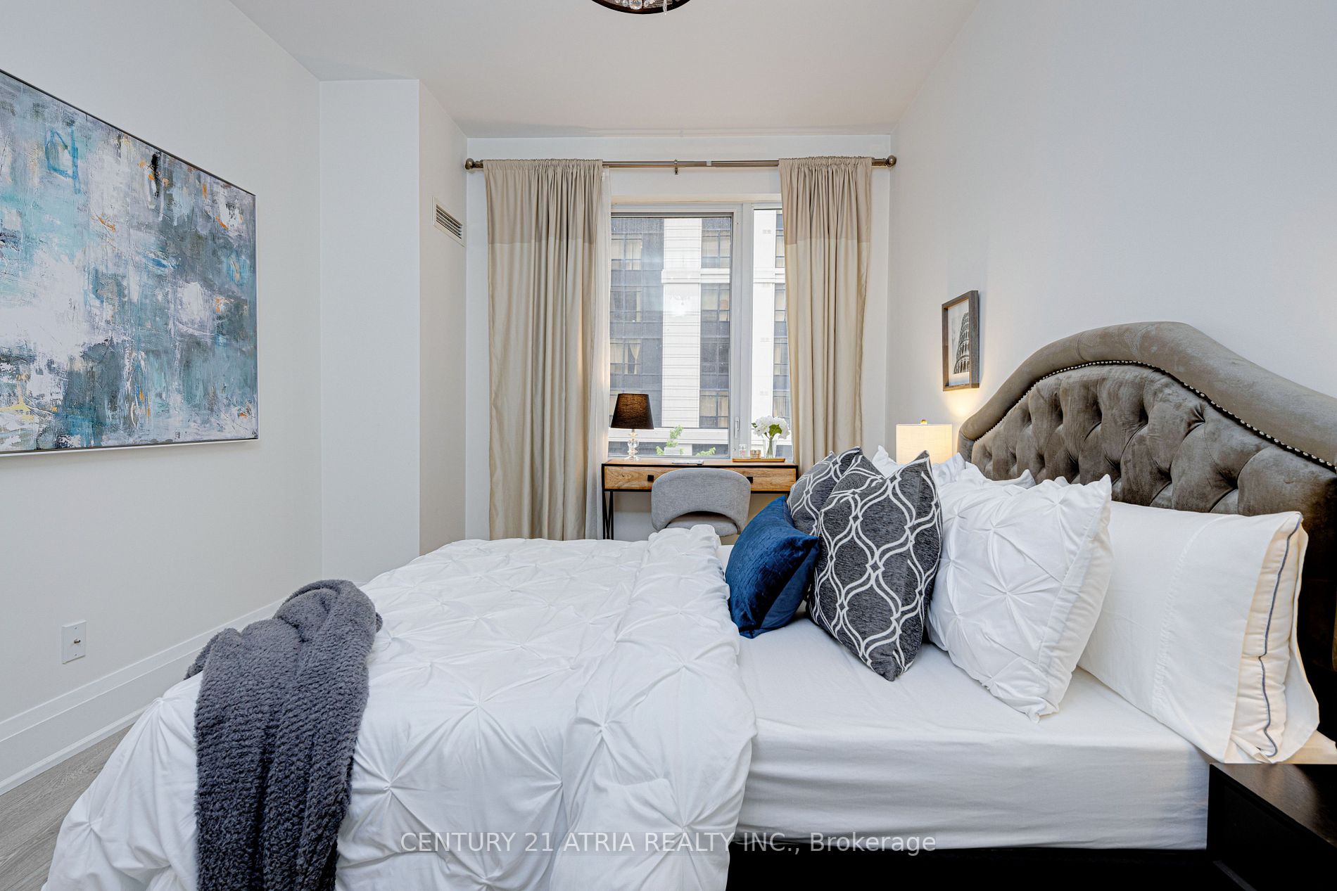 100 Harrison Garden Blvd, #307