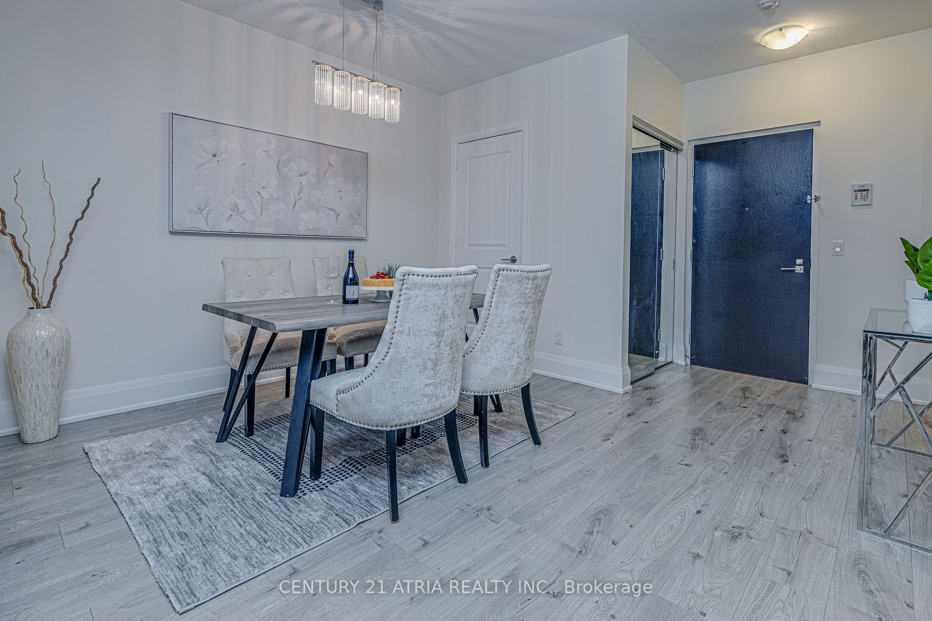 100 Harrison Garden Blvd, #307