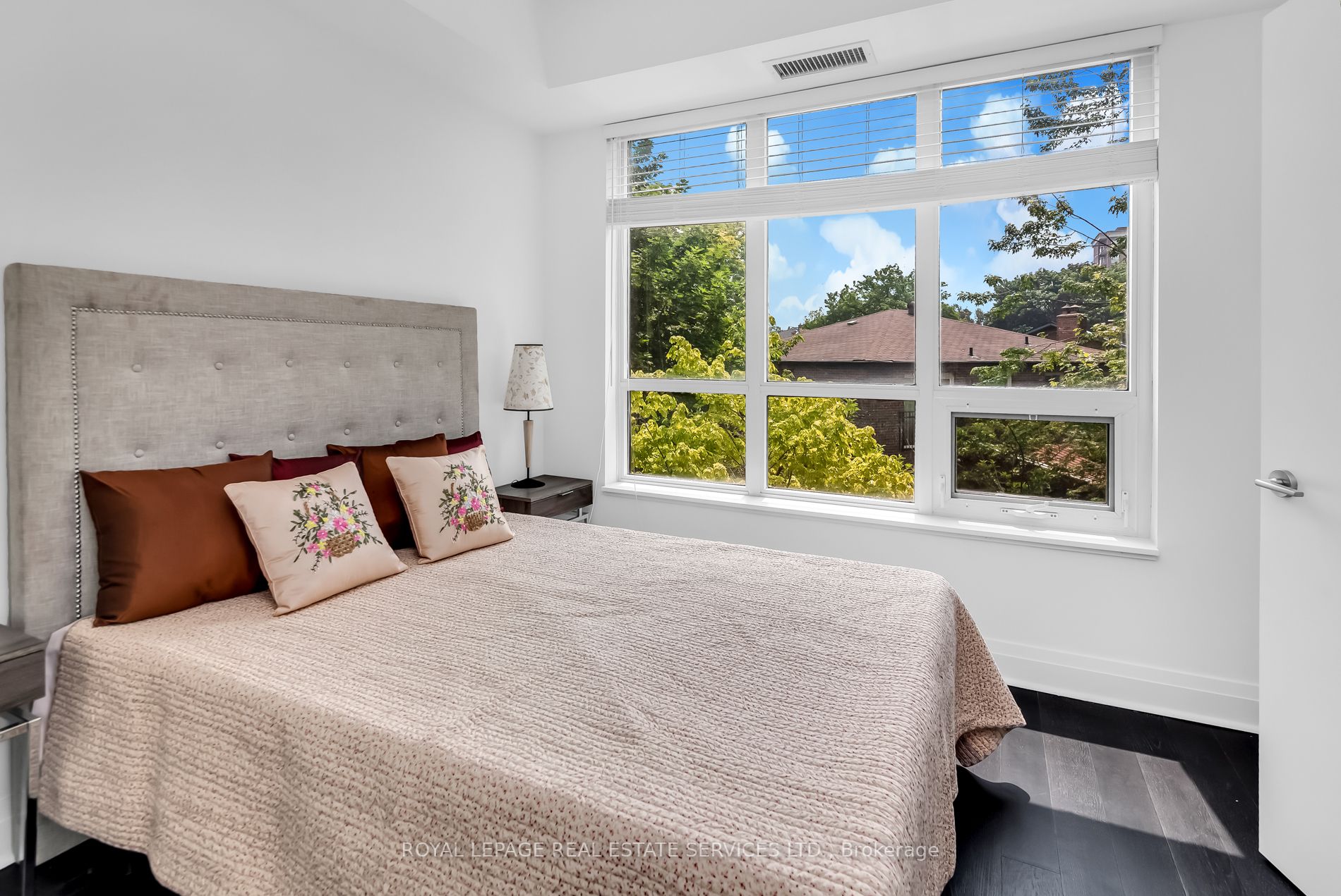 399 Spring Garden Avenue, #306