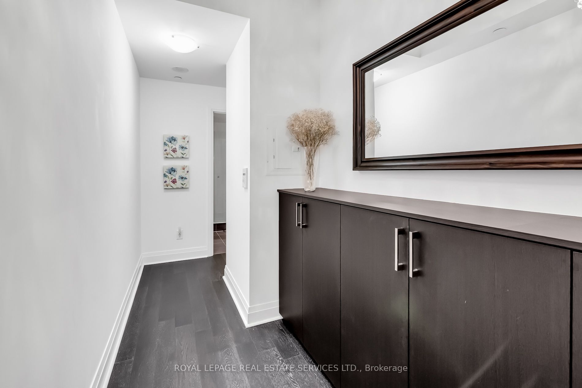 399 Spring Garden Avenue, #306