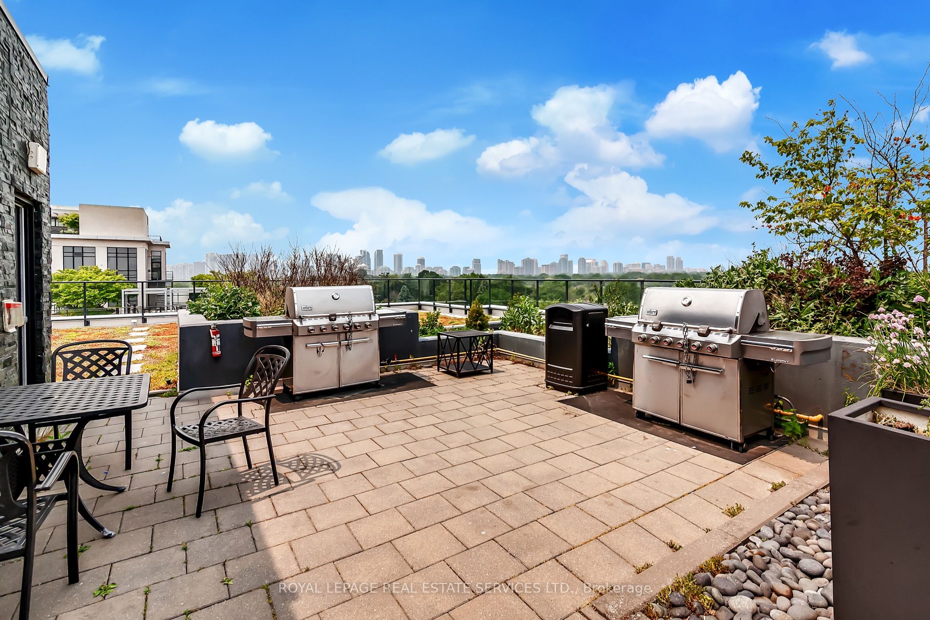 399 Spring Garden Avenue, #306