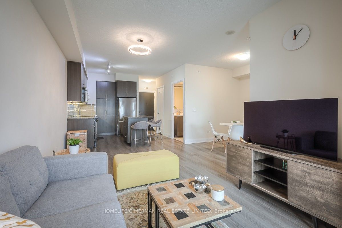 18 Graydon Hall Dr, #1804