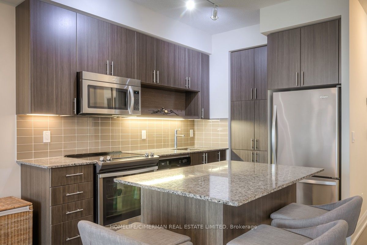 18 Graydon Hall Dr, #1804