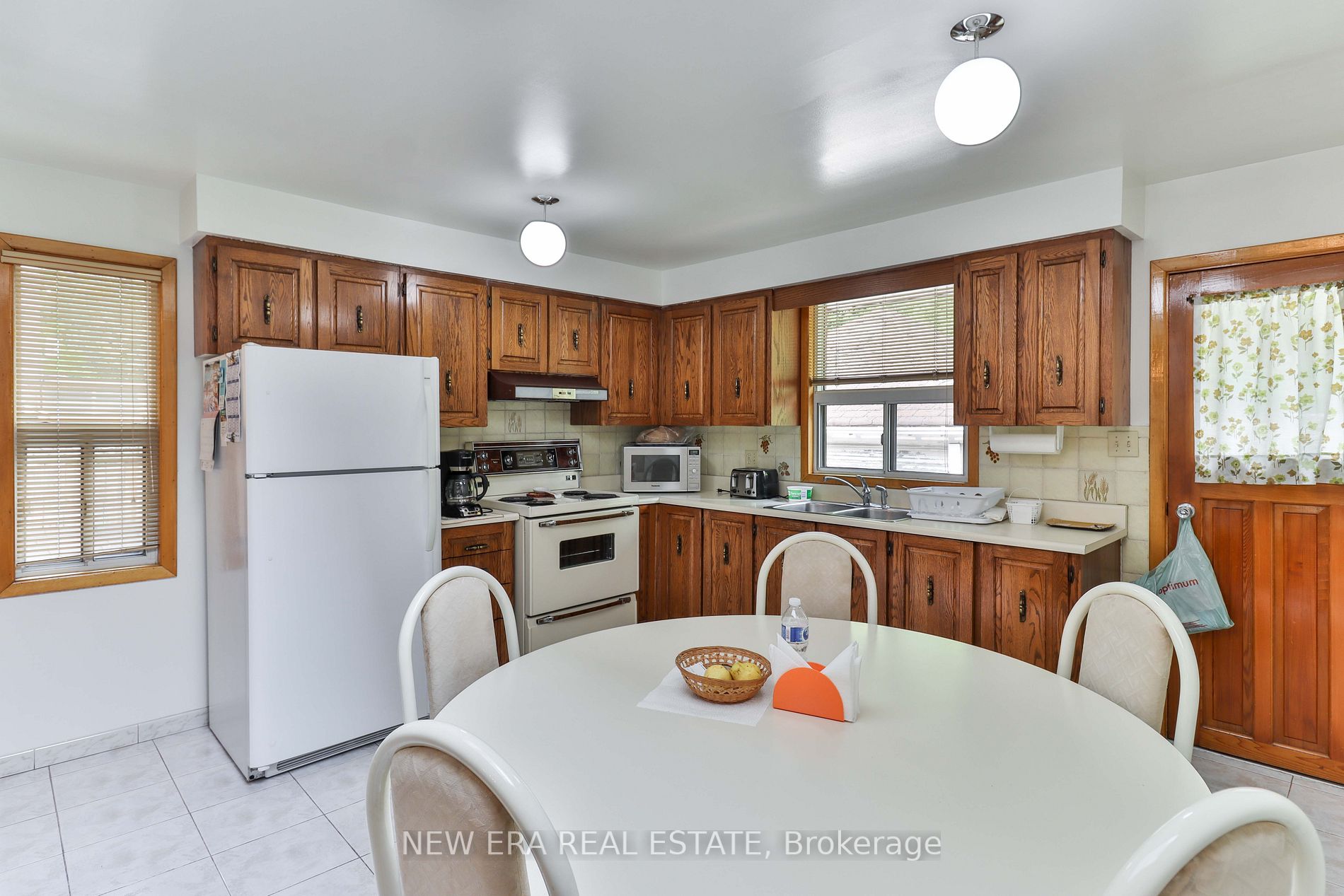 14 Roseneath Gdns