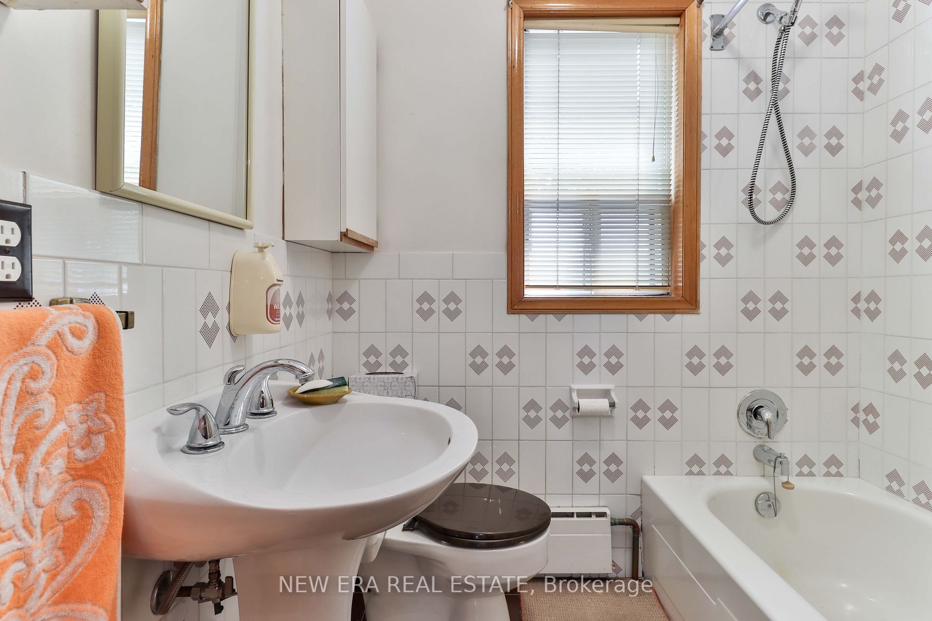 14 Roseneath Gdns