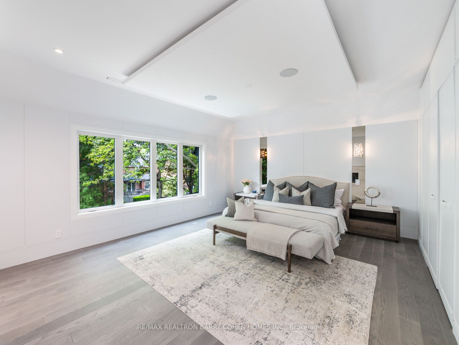 86 Mason Blvd