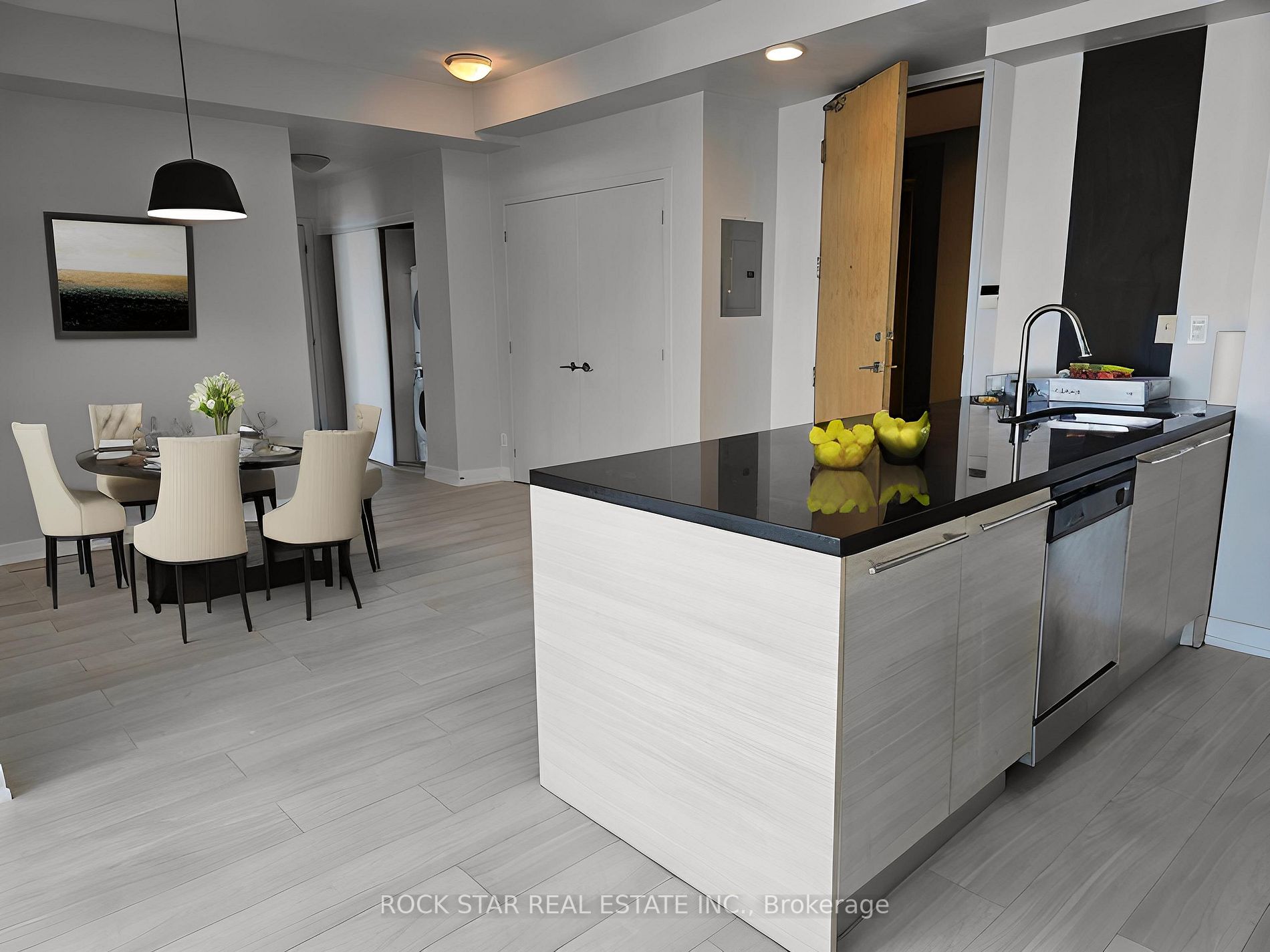 33 Mill St, #2804