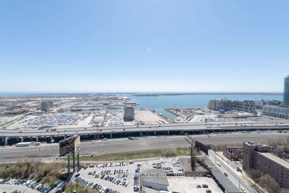 33 Mill St, #2804