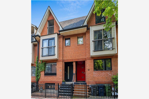 35 Wascana Ave, Toronto